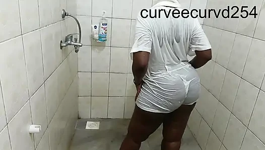 Islak Twerk Yaptık Ve Emildik Ve Sikildik: Banyoda Romantizm