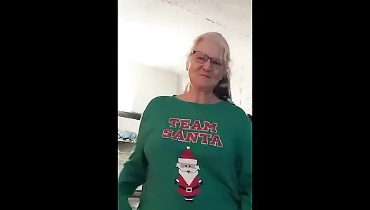 5 dakikalık ateşli orta yaşlı seksi kadın yaramazlık yapıyor. Mastürbasyon, memelerimi emiyor, amımı açıyor, göğüslerimi gösteriyor!