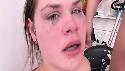 Şiddetli derin boğaz ve lanet