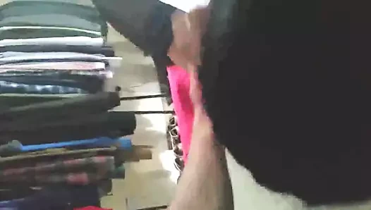 İngiliz koca hisseleri karısı ile arkadaşı dp, oral seks