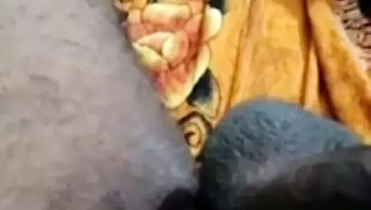 Çiftler telefonda seks yapıyor