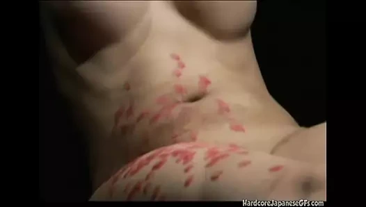 Seksi vücutlu ve fetiş mumlu ateşli Japon