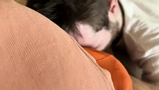 Üvey babamı emiyor