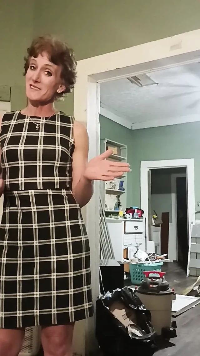 Komşu oğlu külotumu koklarken yakalandı