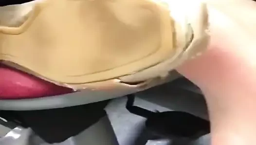 Sınıfta yakın çekim ayaklar