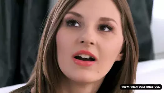 Alice verir onu göt için seçmelere