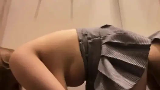 Jucielussie Sucking in locker room and masturbating