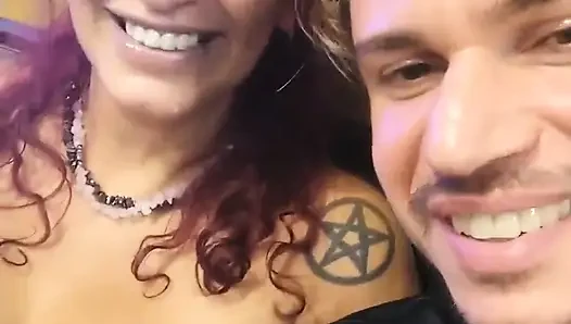 Alman dövme sanatçısı ve Melissa sahne arkasında sefa yapanlar