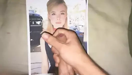Elle fanning boşalma anısına 22 ve 23
