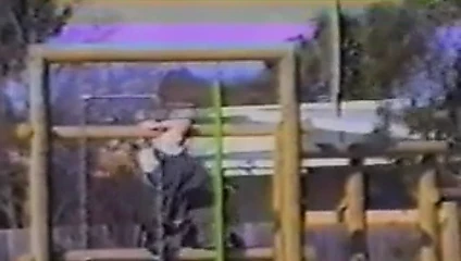 N alır şaplak tarafından ona adım anne