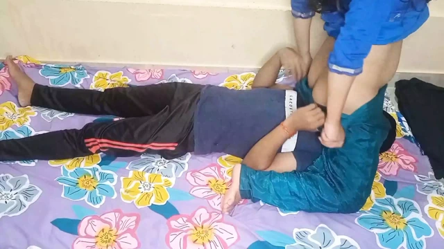 Daru ke nashe me devar ko amcık chatwayi