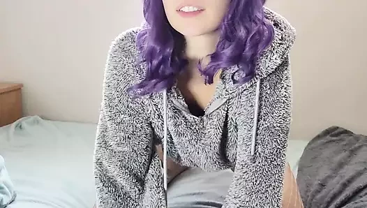 Oyuncağımı bulanık ceketle sikiyorum