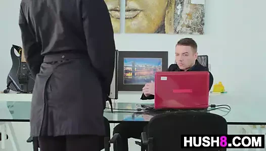 Esmer içinde siyah kadın iç çamaşırı becerdin içinde ofis