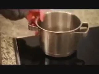 Kahveye ne dersin? çünkü yanlışlıkla amına koyamazsın.