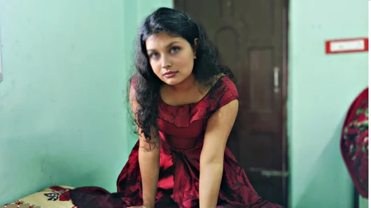 Hintli güzel üvey kız kardeş sikişiyor xxxx Hintçe sesli seks, Hintli desi köylü seks videosu