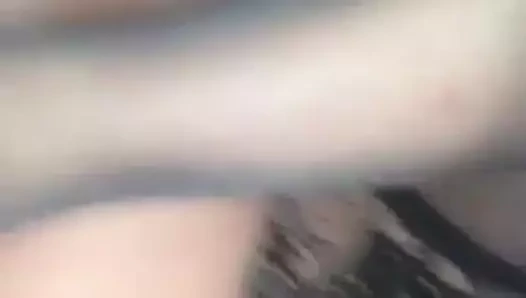 arabanın arkasında ırklararası karısı üreme