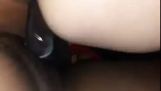 O sopalarla oynamayı sever