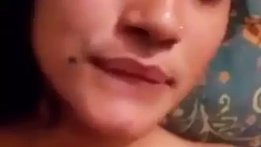 Desi yenge sürmek ona bf