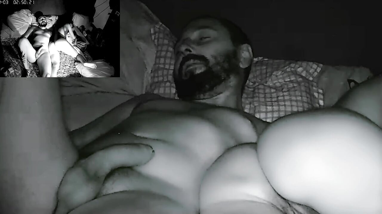 Sakin ol, bu kamera çalışmıyor. Akira Sanches ve Binho Hot