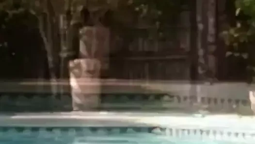 Çift için seks havuzu eğlencesi