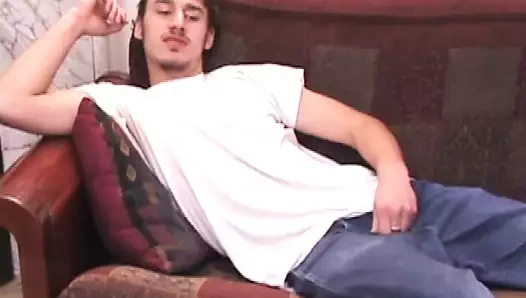 Ricky underton atıyor