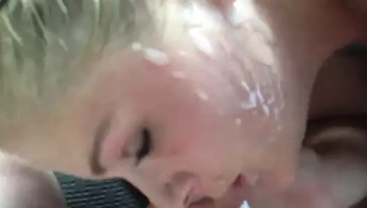 sborrata in faccia in macchina