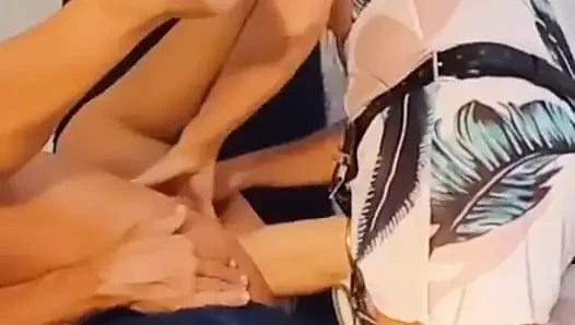 Mrhankeystoys benim küçük bebe kane sıkı götünü esnetiyor