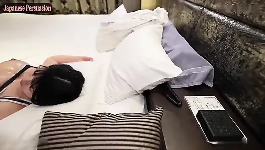Ciddi bakıcı çılgın dönüş, oyuncak, parmaklar ve daha fazlası sonsuz fışkırtma ve dölleme acelesi getiriyor