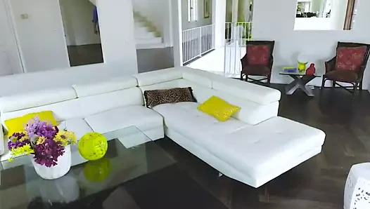 Büyük memeler lezbiyen küçücük gags üzerinde büyük baba horoz kolej homemad