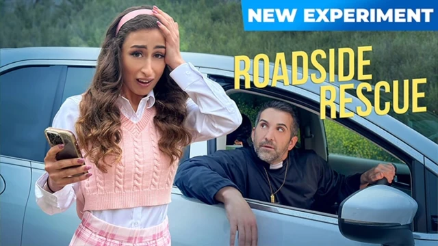 Mini etekli ateşli kız gerçek bir rahibi emiyor