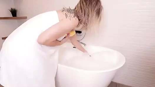 Hitachi ile ateşli banyo