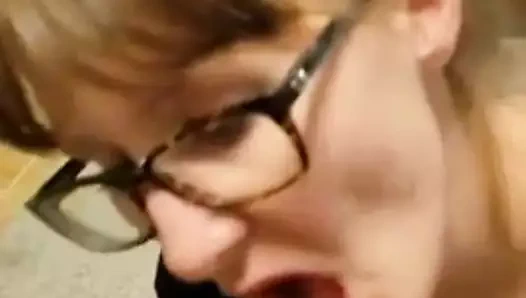 Eğlence asosyal fahişe emme çük