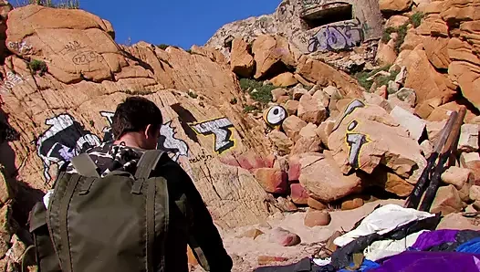 Molly Wood kesinlikle sana eğlenceli bir zaman yaşatacak