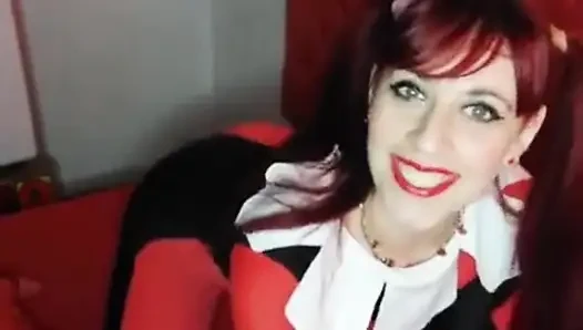 Shyyfxx Harley Quinn doğum gününü kutluyor ve jokeri komşusunun 31 talimatı rol oyununa gönderiyor