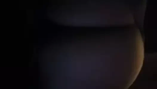 Koca ganimet latin anne kocası gittiğinde bir siyah horoz sürmek