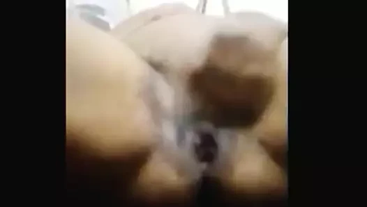 Sugarmamy ve erkek arkadaş kamera görüşmesinde birlikte mastürbasyon yapıyor