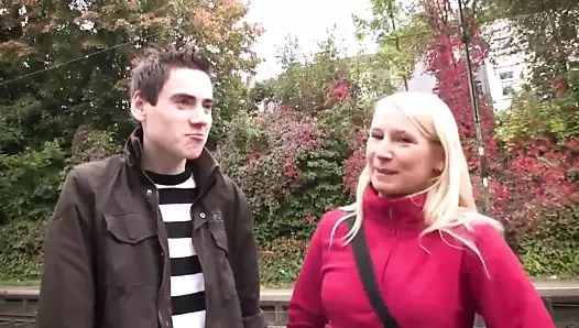 Alman kaltağı sokaktan al