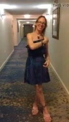 Otel koridorunda büyük baştankara sürtük