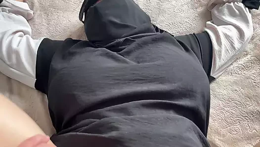 Arap üvey anne üvey oğlunu külotlu çorabına mastürbasyon yaparken yakaladı ve amına ateşli dölleniyor