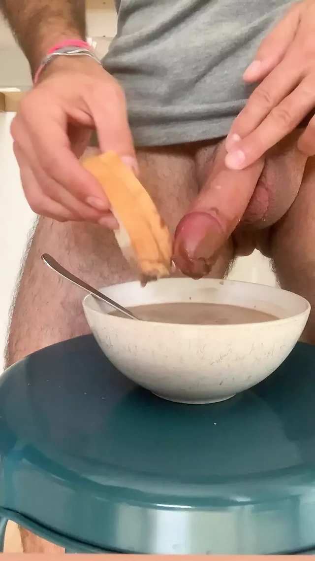 Nutella, молоко и хуй, еда на завтрак