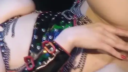 Parti çarpıcı Alman sürtüklerle ateşli anal sikiş festivaline dönüşüyor