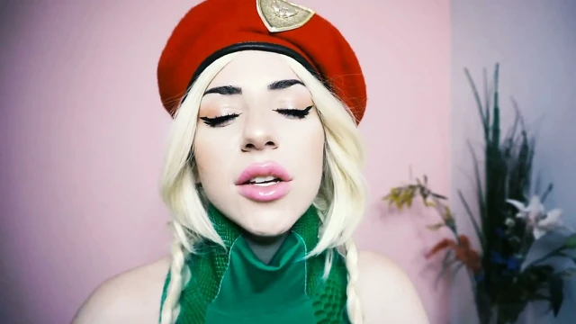 Cammy yarağını seviyor