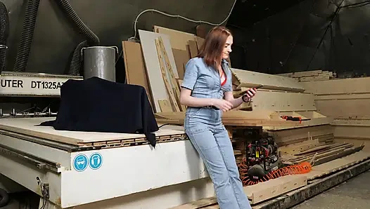 Fabrika eğlencesi: makinesi ile çifte penetrasyon