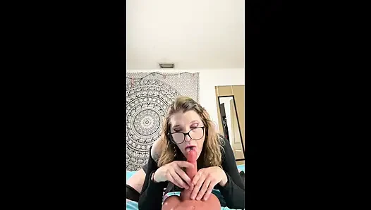 üvey kız kardeş seni tatmin ediyor