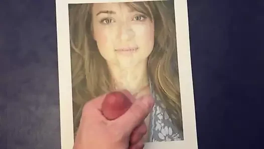 Milana Vayntrub'a övgü