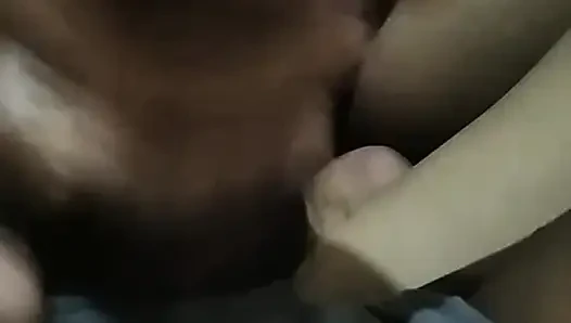 Yarağı yağla salla ve tekrar tekrar fışkırt