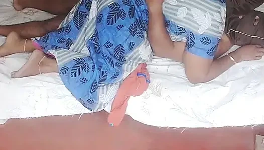 Üniversiteli kız heyecanlı performans videoları