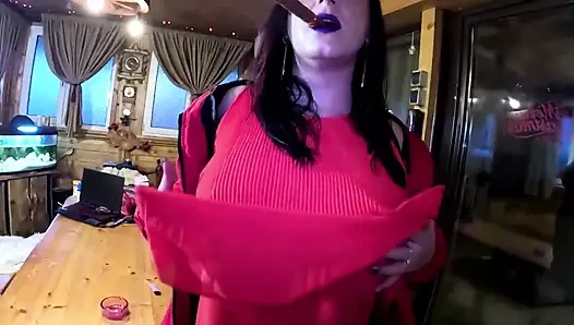 Puro oral seks ve yırtık külotlu çorap amcık masajı ve deli gömleğime boşalma
