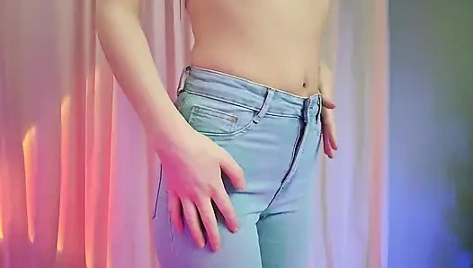 Redhead Striptease Out of Skinny Jeans