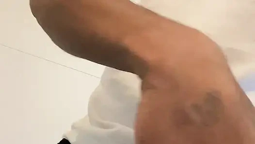 Hintli yakışıklı üst düzey yarak
